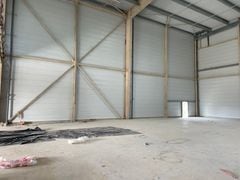 Industrial in Bondy to rent - Interior Photo - Image 2 of 8