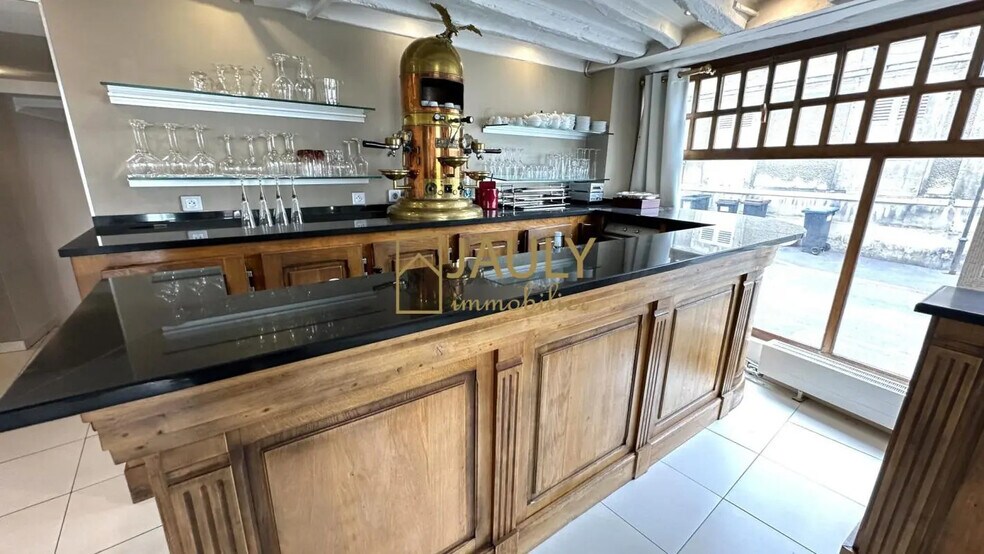 36 Rue De La Sablonniere, Meaux for sale - Building Photo - Image 2 of 20