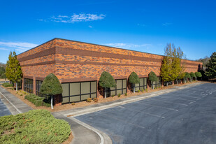 4170 Tanners Creek Dr, Flowery Branch GA - Commercial Property