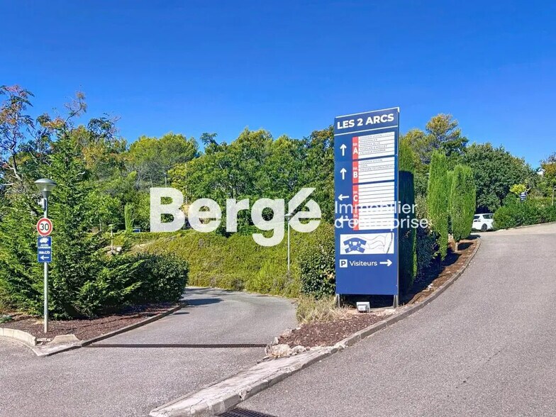 Office in Valbonne to rent - Building Photo - Image 3 of 5