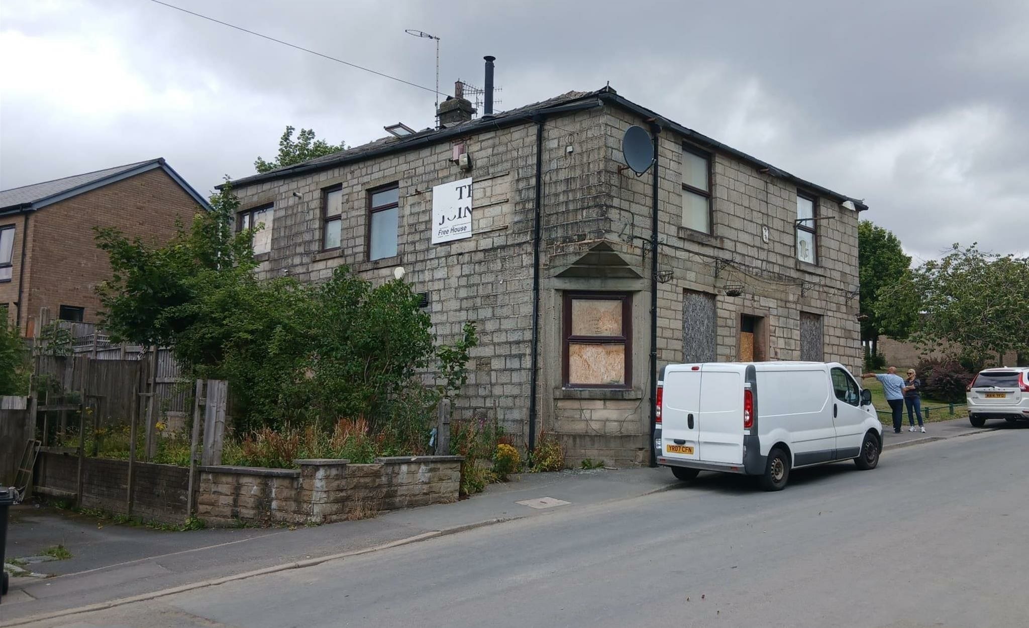 12-14 South St, Bacup to rent Building Photo- Image 1 of 7