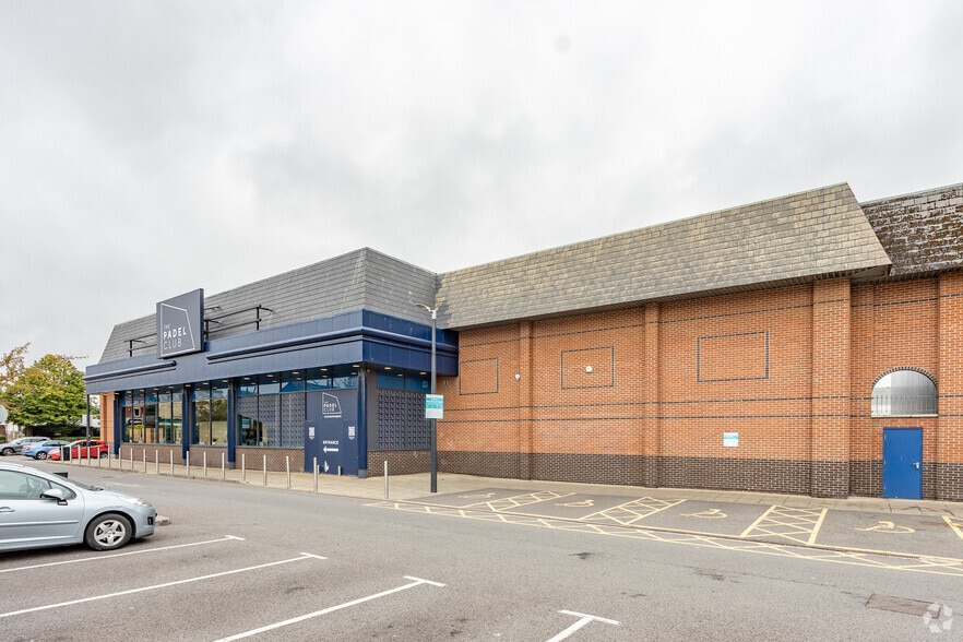 St. Ann Way, Gloucester to rent - Building Photo - Image 2 of 3