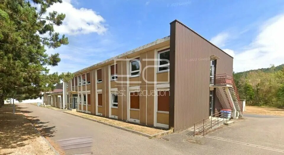 Location Bureaux 135 m² - Photo 1