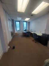 591 Summit Ave, Jersey City, NJ for rent Interior Photo- Image 2 of 2