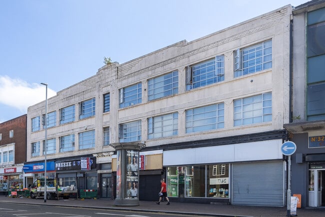 More details for 16-32 Campbell Pl, Stoke On Trent - Retail to Rent