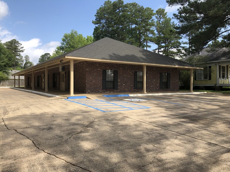 9140 Newcastle Dr, Shreveport, LA for rent - Building Photo - Image 3 of 4