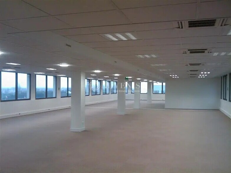 Office in Rungis to rent - Building Photo - Image 3 of 6
