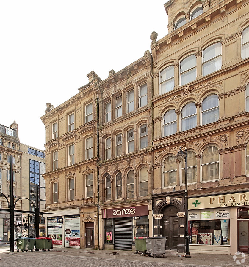 3 Ivegate, Bradford BD1 1SQ UK