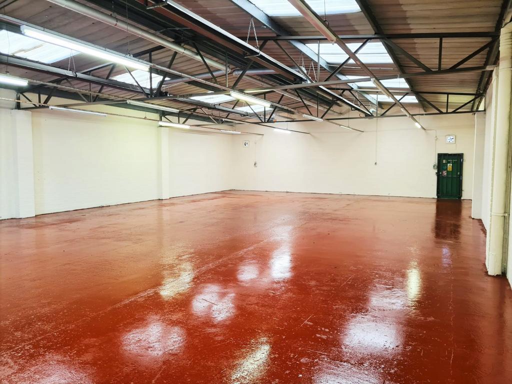 Kerry Rd, Newtown to rent Building Photo- Image 1 of 11