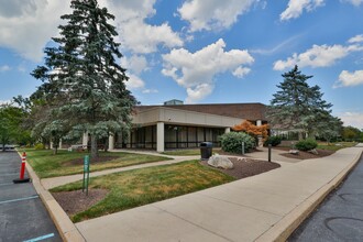 1560 Valley Center Pky, Bethlehem, PA for rent Building Photo- Image 1 of 5