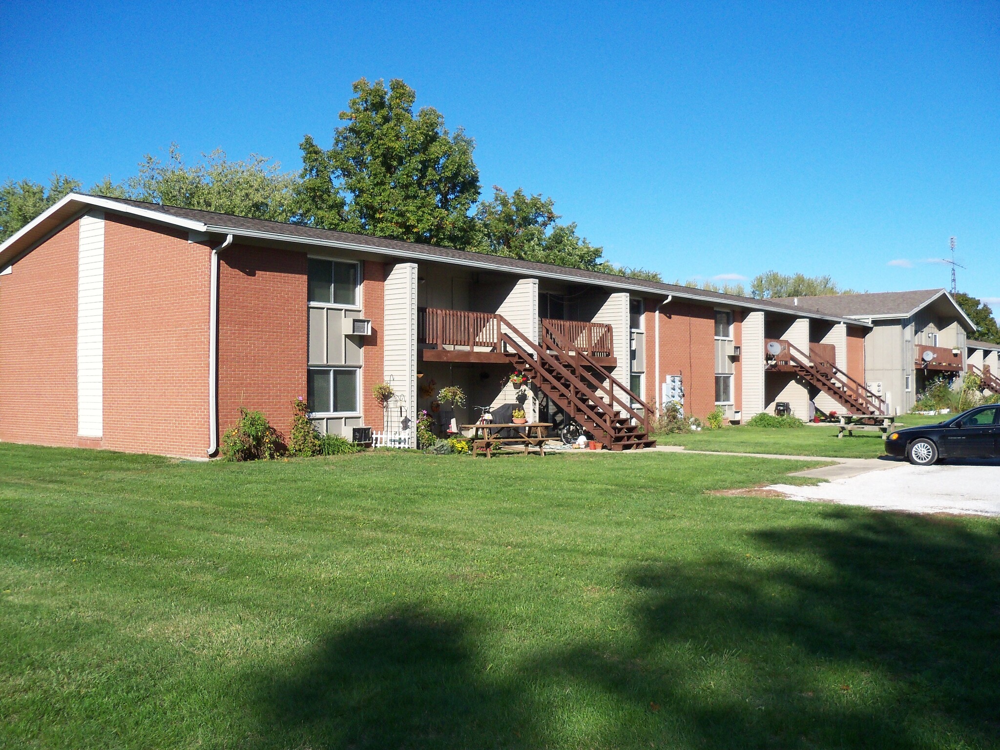 247 W Payne Ave, Upland, IN for sale Primary Photo- Image 1 of 1