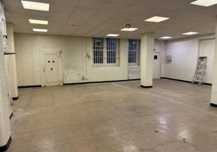 26 Great Queen St, London to rent Interior Photo- Image 2 of 2