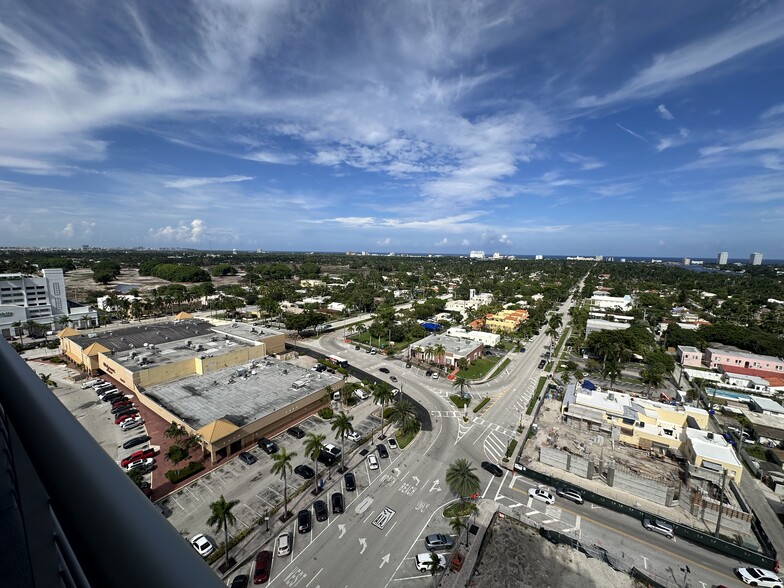 1720 Harrison St, Hollywood, FL for rent - Building Photo - Image 2 of 29