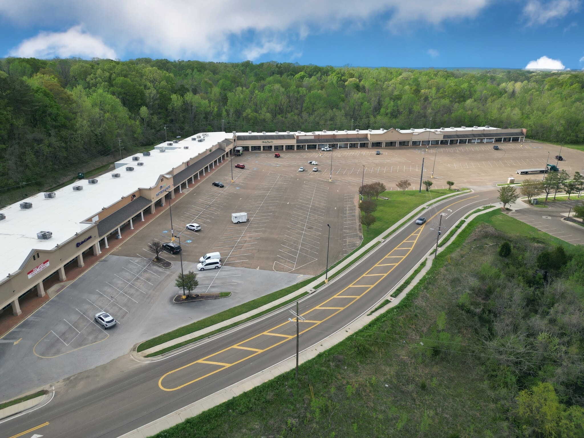 4000 S Frontage Rd, Vicksburg, MS to rent Building Photo- Image 1 of 40