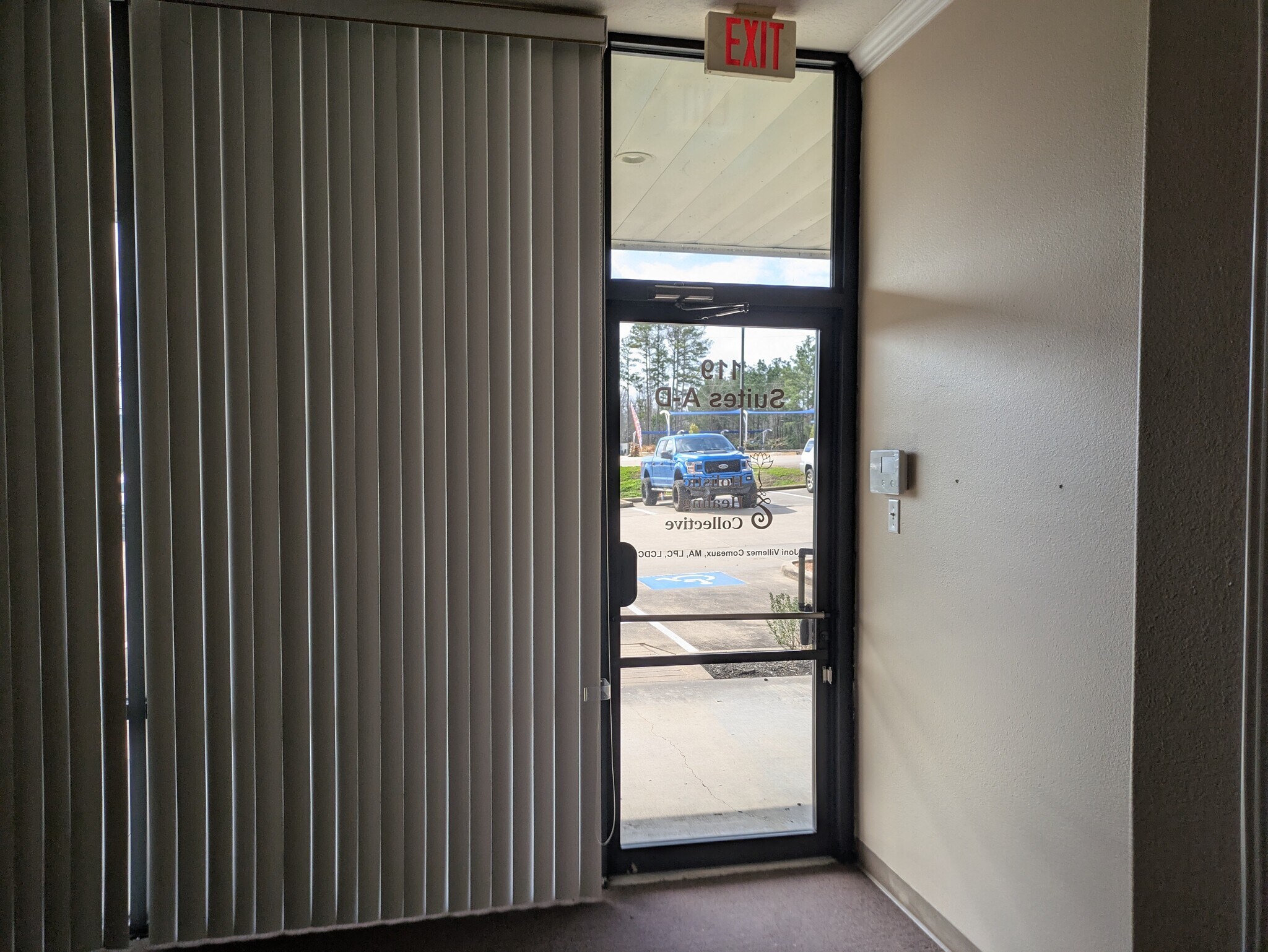 16955 Walden Rd, Montgomery, TX to rent Building Photo- Image 1 of 9