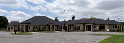 2297 N 9th St, Broken Arrow, OK for rent Building Photo- Image 1 of 9