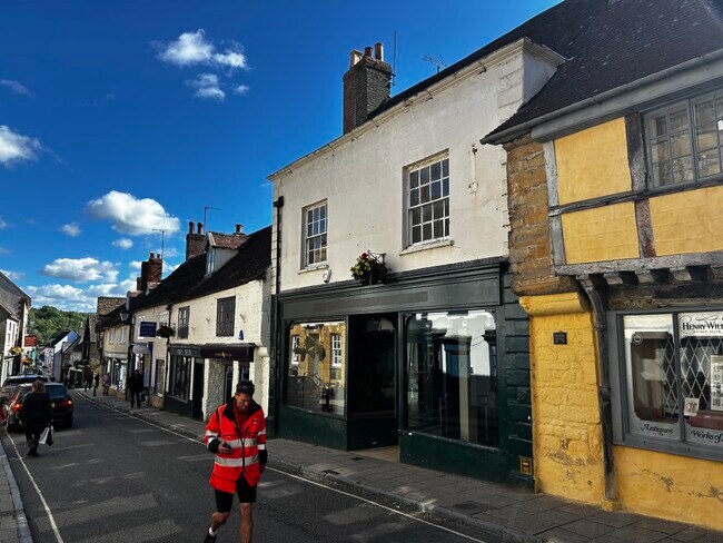 More details for 40 Cheap St, Sherborne - Retail to Rent