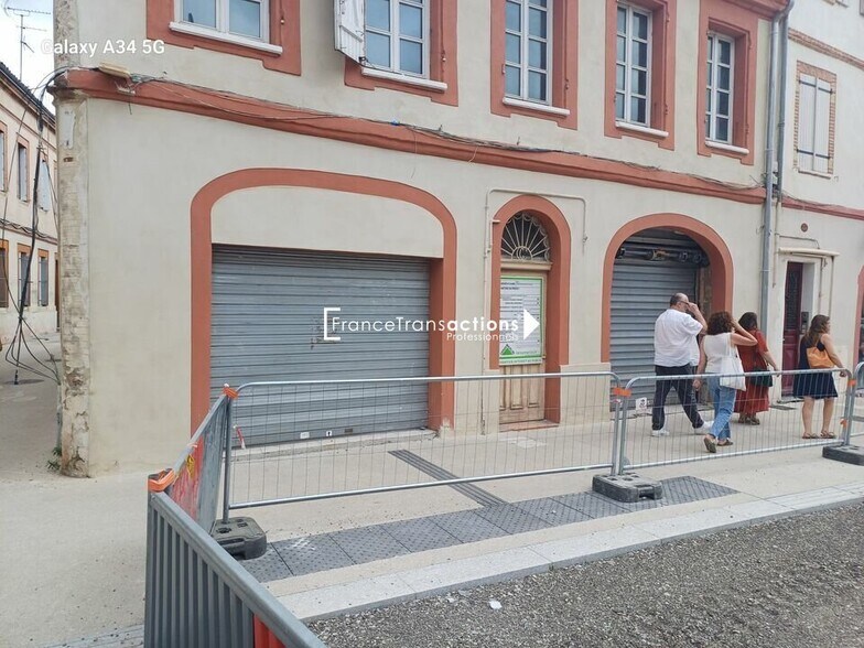 Retail in Toulouse for sale - Building Photo - Image 1 of 3