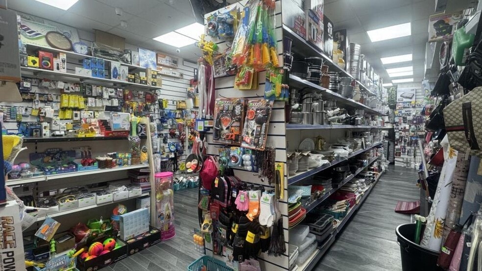 50-64 Harrow Rd, Wembley to rent - Building Photo - Image 2 of 9