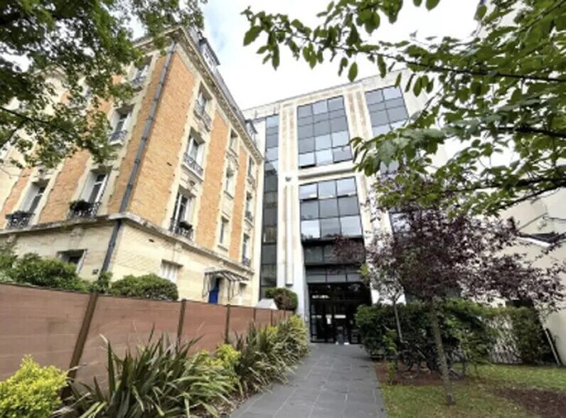 Office in Vincennes to rent - Building Photo - Image 2 of 22