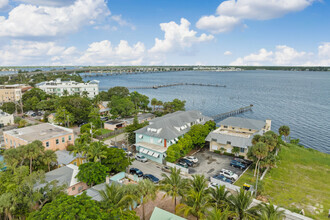 15 SE Seminole St, Stuart, FL - aerial  map view - Image1