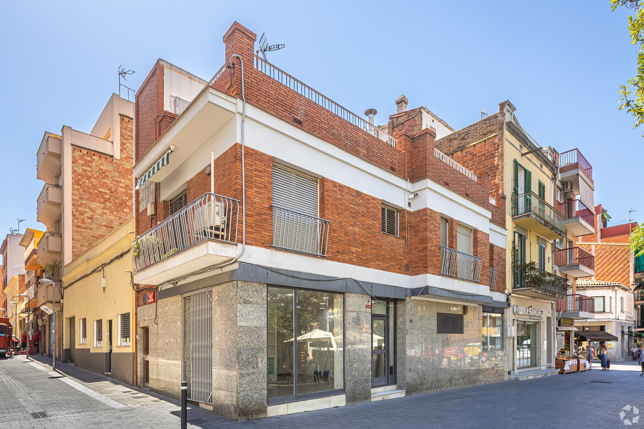 Carrer Mare de deu de Montserrat, 2, Santa Coloma de Gramenet, Barcelona to rent Primary Photo- Image 1 of 4