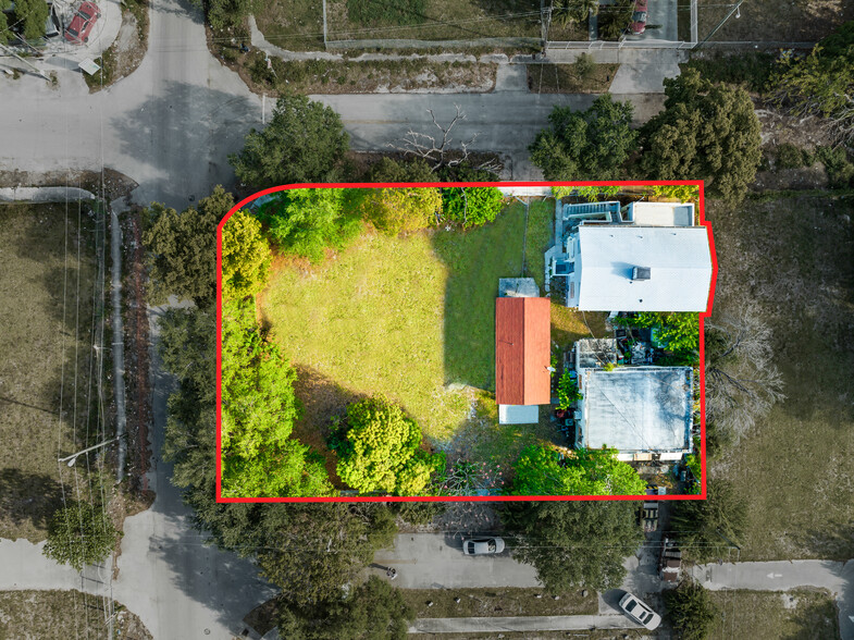 1133 NW 79th Ter, Miami, FL for sale - Building Photo - Image 1 of 48