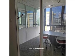 Office in Villeurbanne to rent Building Photo- Image 2 of 19