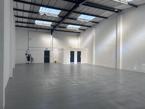 Stonedale Rd, Stonehouse to rent Interior Photo- Image 2 of 2