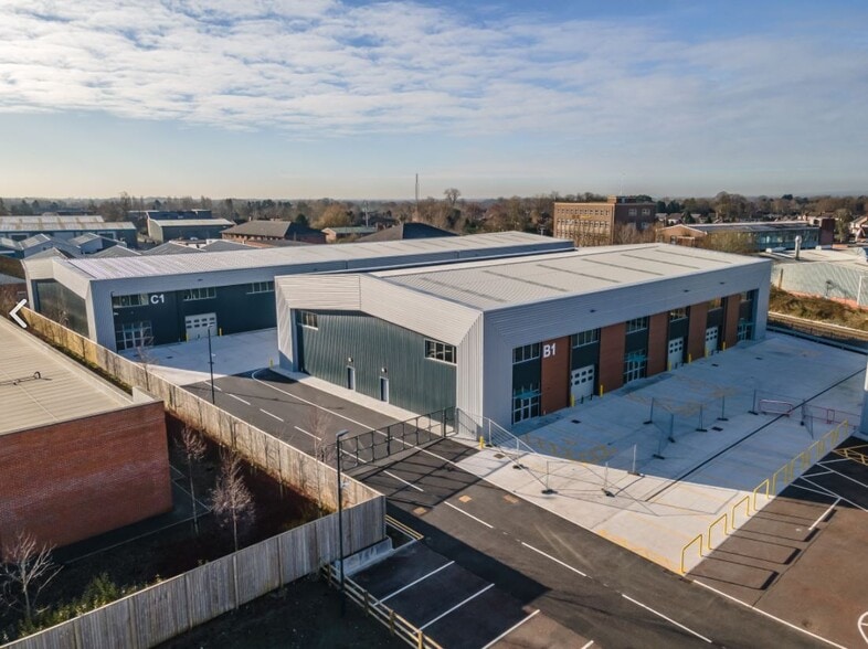 Manor Ln, Crewe for sale - Building Photo - Image 2 of 6