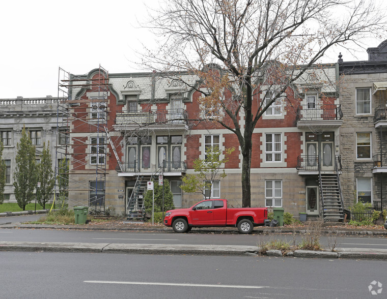 1891 Boul Pie-IX, Montréal, QC for sale - Building Photo - Image 2 of 2