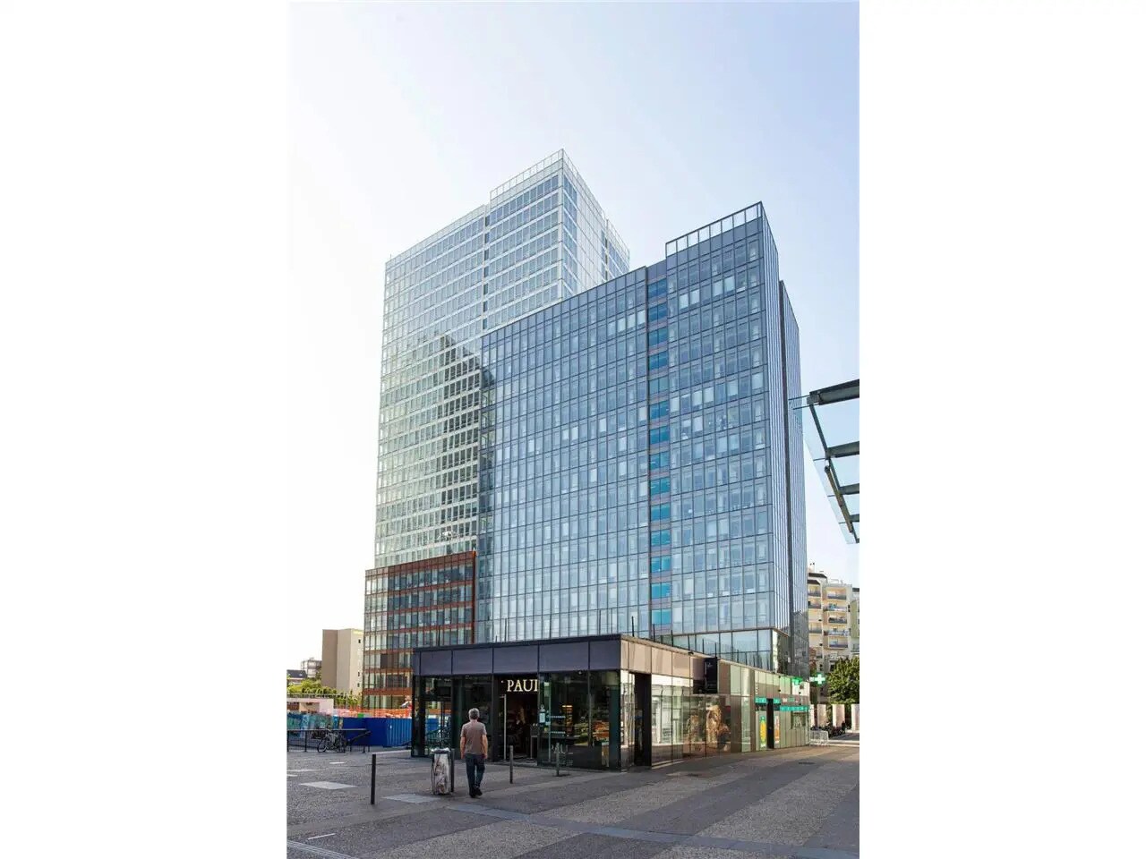 65 Rue Du Capitaine Dreyfus, Montreuil to rent Floor Plan- Image 1 of 15