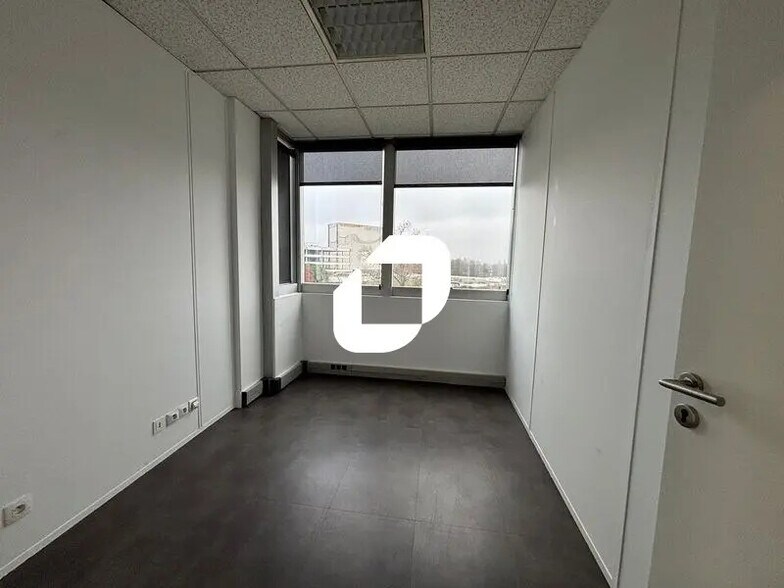 Office in Bordeaux to rent - Interior Photo - Image 3 of 16