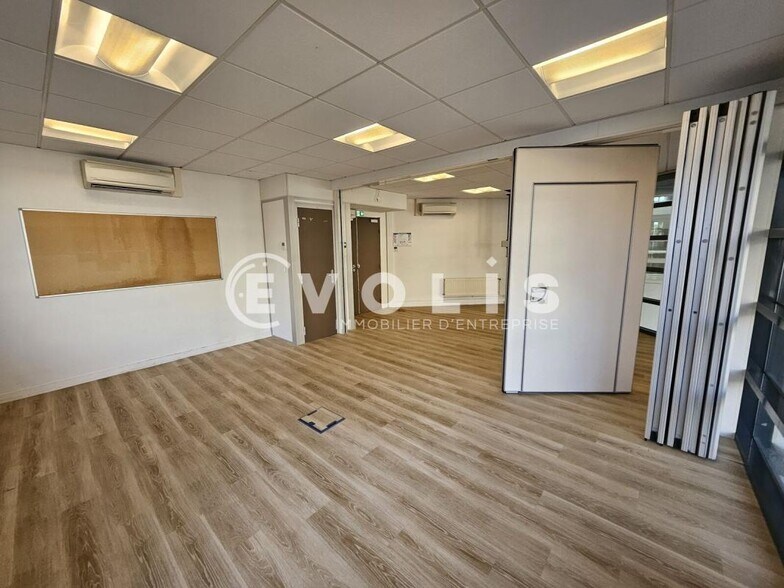 Office in Sceaux to rent - Interior Photo - Image 3 of 31