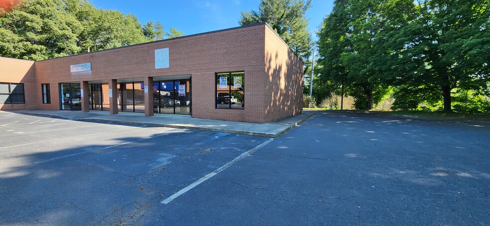 802 Fairview Rd, Asheville, NC for rent - Building Photo - Image 1 of 7