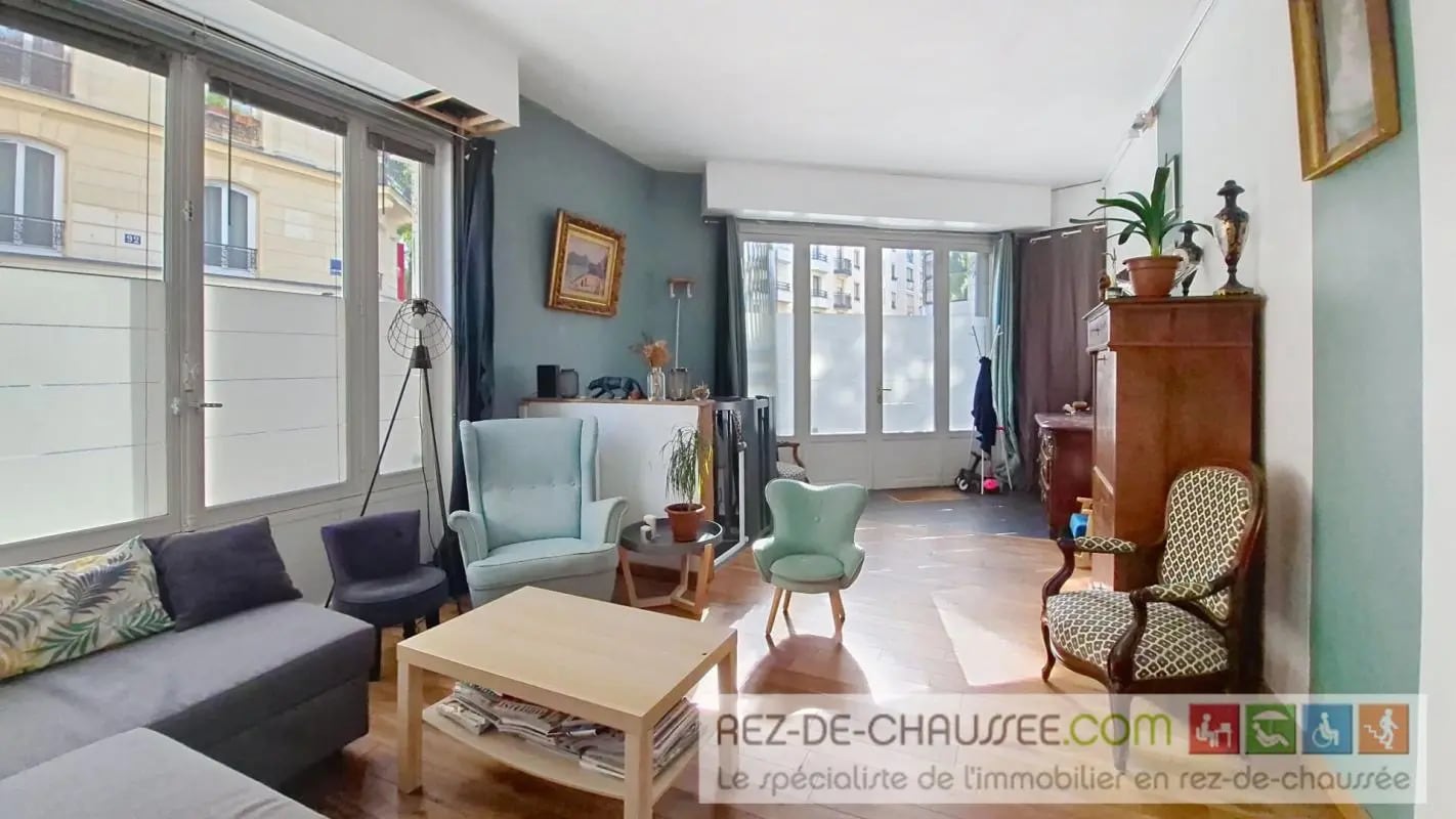 Build-to-Rent in Paris for sale Interior Photo- Image 1 of 15