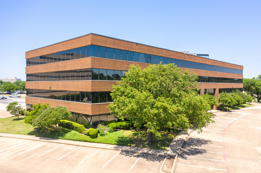 1440 Empire Central Dr, Dallas, TX for sale - Primary Photo - Image 1 of 1