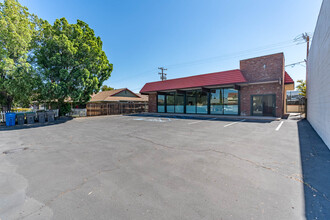 27016 Langside Ave, Santa Clarita, CA for sale Building Photo- Image 2 of 6