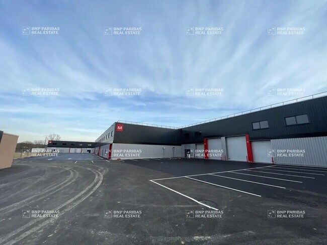 Location Local d'activités 359 m² à 5 416 m²