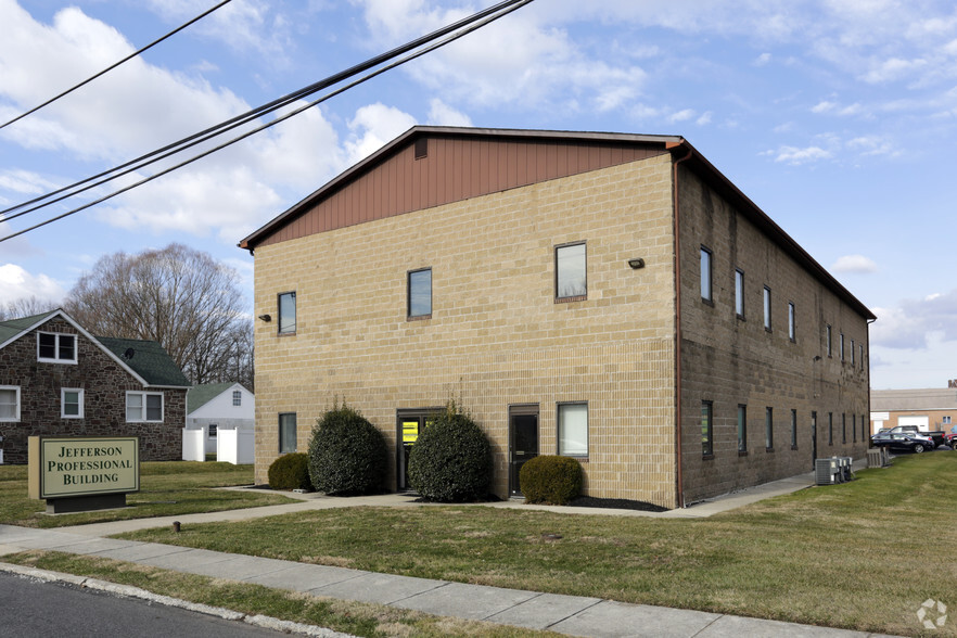 2450-2460 W Main St, Norristown, PA for rent - Primary Photo - Image 1 of 17