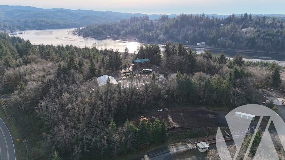 330 S Bay Rd, Toledo, OR for sale - Building Photo - Image 3 of 15