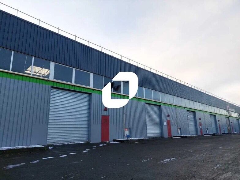 30 Rue Des Osiers, Coignières to rent - Building Photo - Image 1 of 20