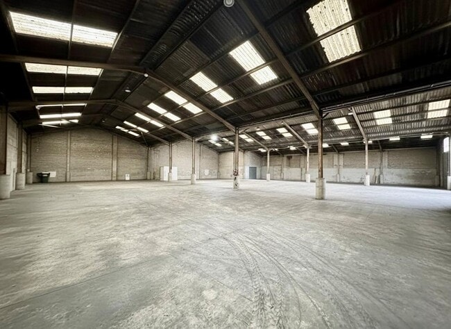 More details for Trafford Park Rd, Manchester - Industrial to Rent