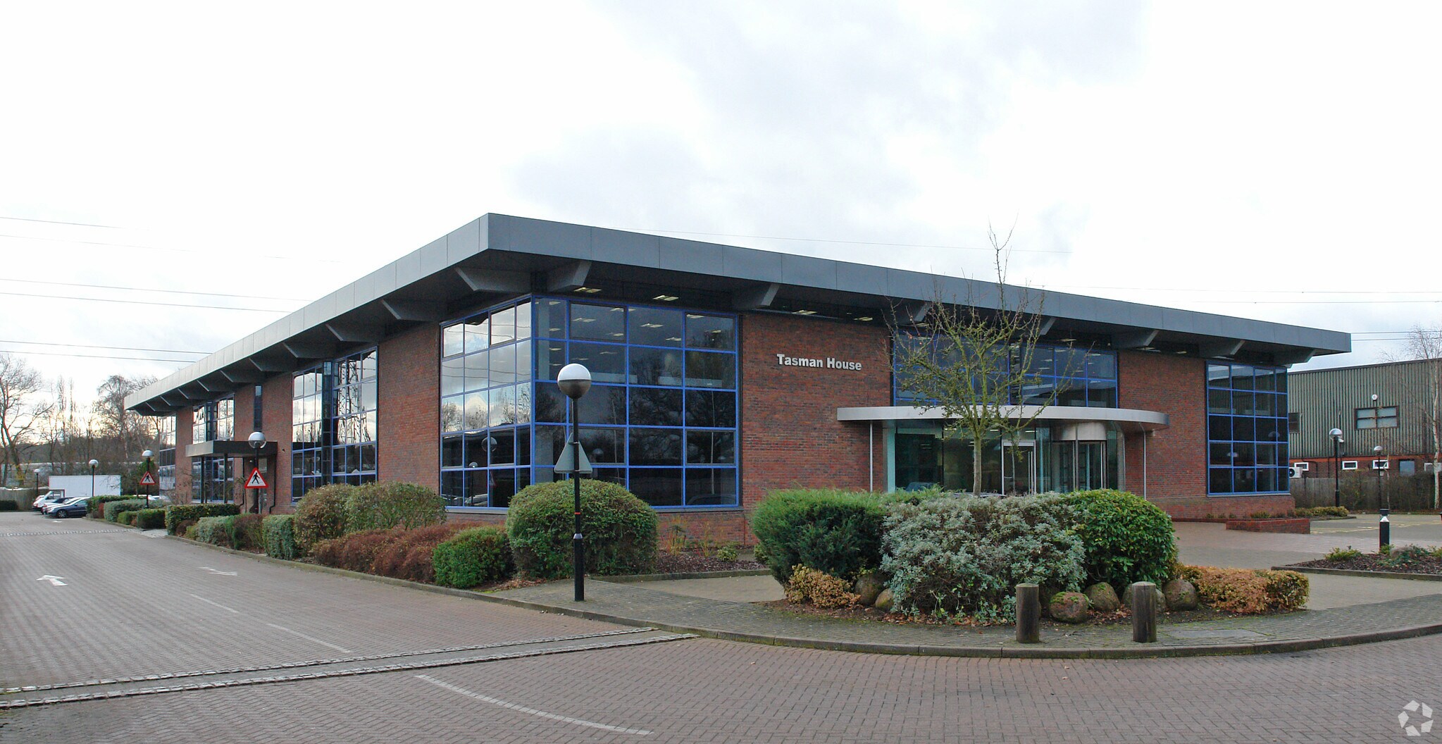 Elstree Rd, Elstree to rent Primary Photo- Image 1 of 3