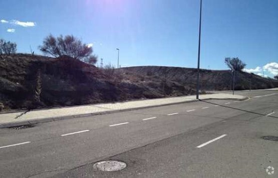 Calle Sector los Telares, La Peluquera, Valdemoro, Madrid for sale - Building Photo - Image 1 of 3