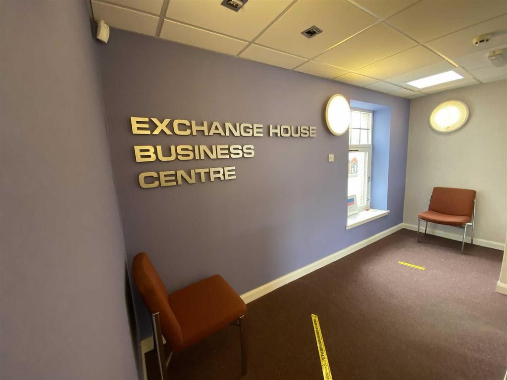 50 Drymen Rd, Bearsden to rent Lobby- Image 1 of 3