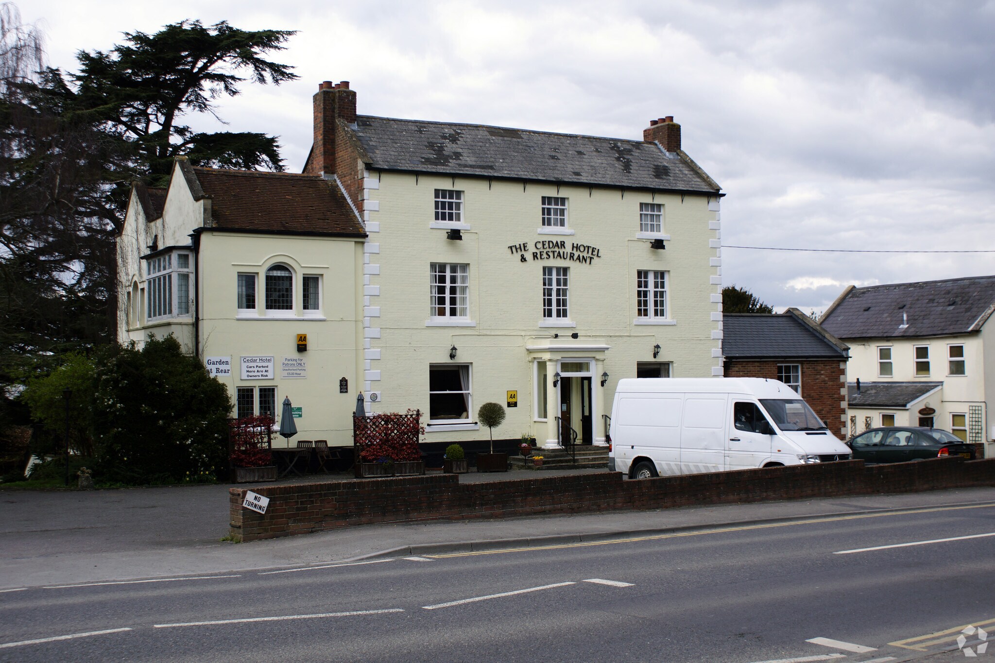 114 Warminster Rd, Westbury for sale Primary Photo- Image 1 of 1