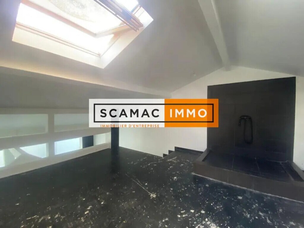 Vente Entrepôt 125 m² - Photo 1