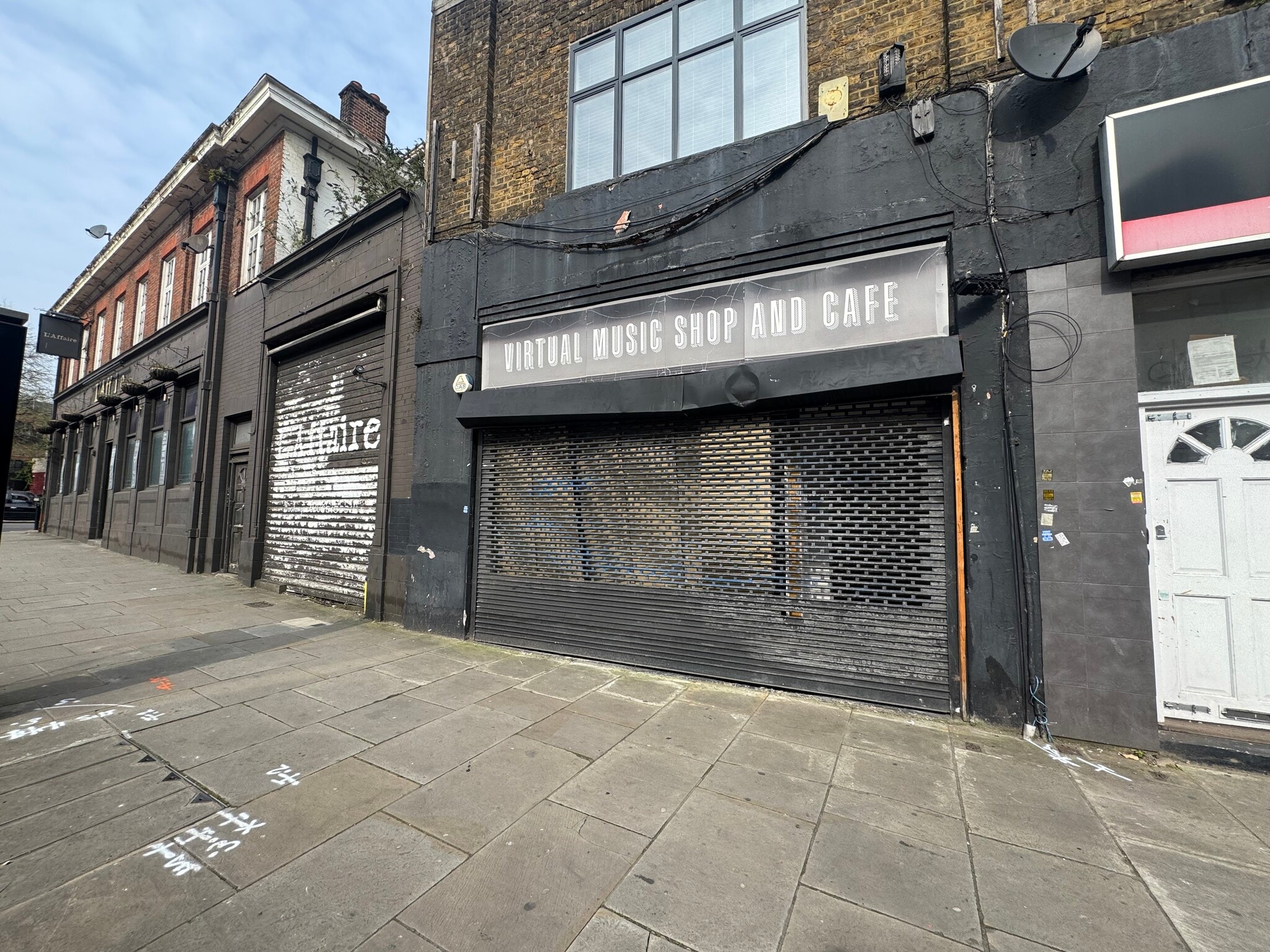 132 Wandsworth High St, London to rent Primary Photo- Image 1 of 5