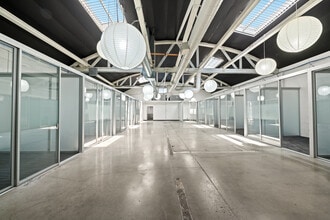 6910-6912 Santa Monica Blvd, Los Angeles, CA to rent Interior Photo- Image 2 of 21